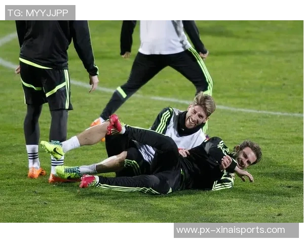 官方:皮诺因右脚踝不适退出本期西班牙国家队